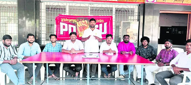 సర్పంచ్‌, ఉపసర్పంచ్‌కు జాయింట్‌ చెక్‌పవర్‌
