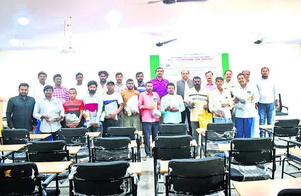 నేరుగా వరి విత్తనాలు విత్తే పద్ధతితో అధిక దిగుబడులు