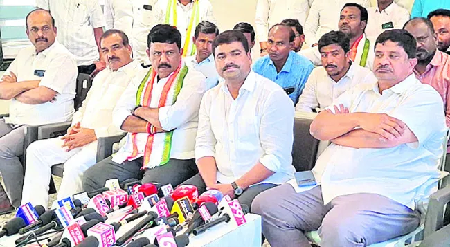 బీఆర్‌ఎస్‌, బీజేపీ అవినీతి కవలలు 