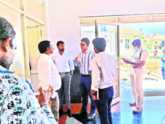 సీఎం పర్యటన ఏర్పాట్లు పరిశీలించిన ట్రెయినీ ఐఏఎస్‌లు 