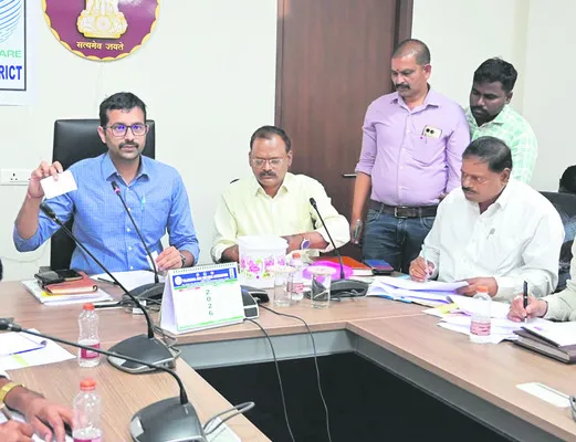 వీడిన ఉత్కంఠ 