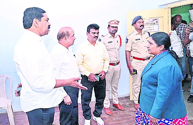 వర్ధన్నపేటలో త్వరలో మున్సిఫ్‌ కోర్టు
