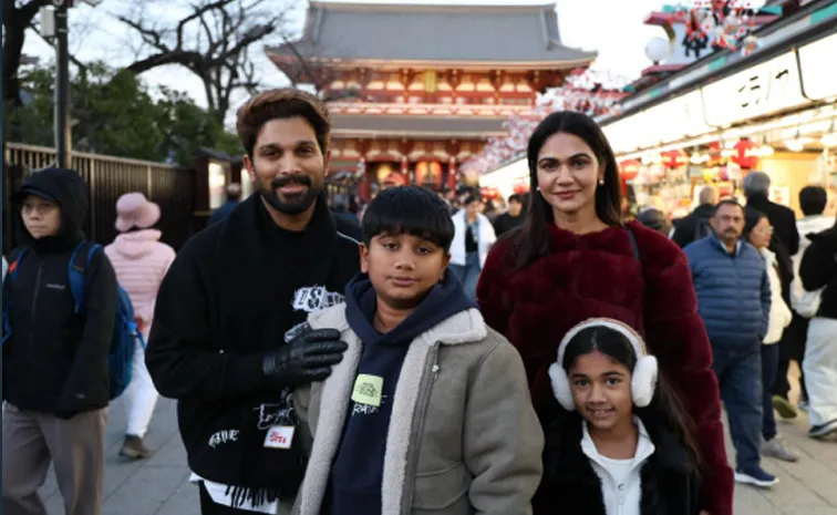 ప్రముఖ ఆలయంలో బన్నీ ఫ్యామిలీ.. ఫోటో షేర్ చేసిన ఐకాన్ స్టార్