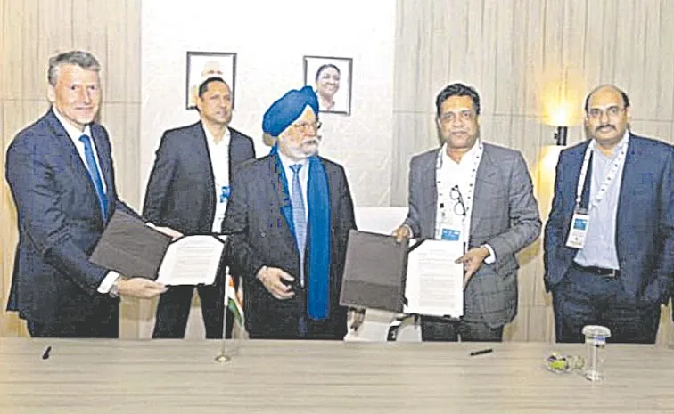 కీర్తి చోర నారా.. మరో చోరీ!  