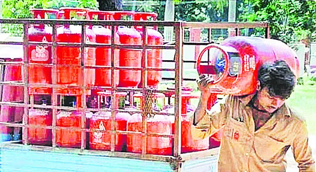 అన్నీ ‘గ్యాస్‌’ మాటలే! 