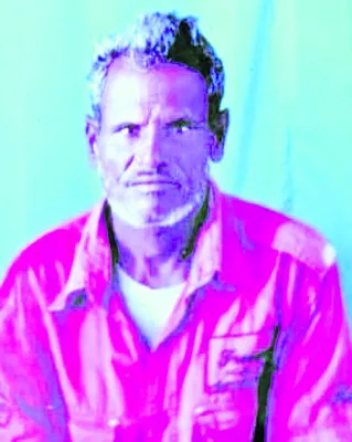 మేడపై నుంచి జారి పడి వ్యక్తి మృతి 