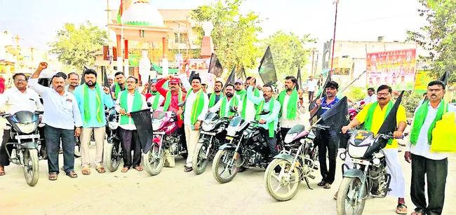 గార్లలో బంద్‌ ప్రశాంతం