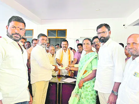 మారుతున్న పరిగి రూపురేఖలు 