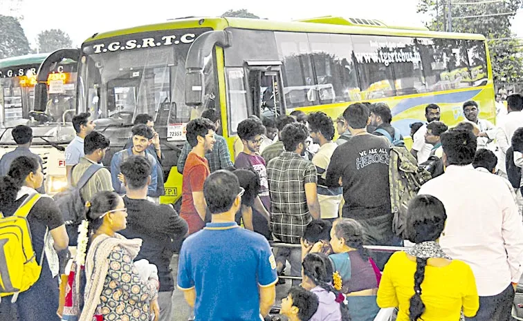 Private Travels Loot People with Double Charges on Occasion of Sankranthi: AP