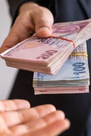 Dubai Sets Minimum Monthly Salary for private employees at Rs 1 48 lakh