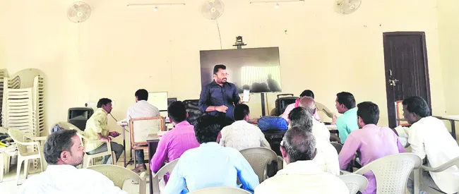 ఎకరా వరికి రెండు బస్తాలే! 