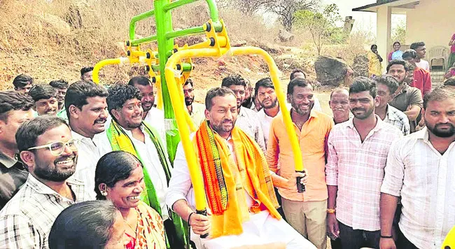 ‘మన బడి’ బకాయిలు చెల్లించాలి 