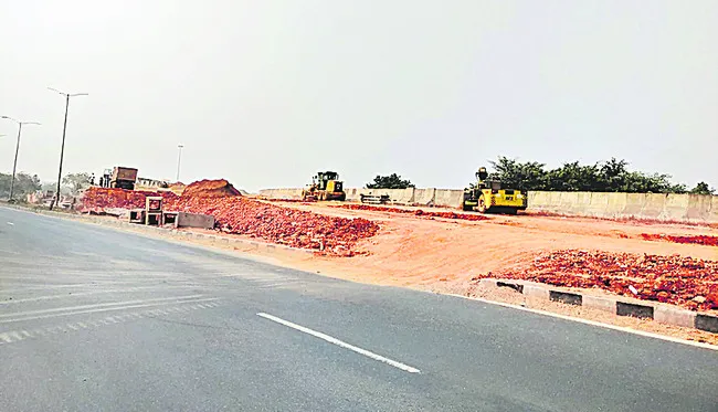 ఎట్టకేలకు బైపాస్‌ రోడ్డు పనులు ప్రారంభం 
