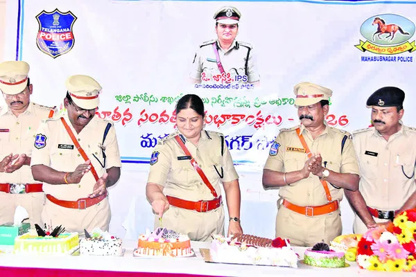 కొత్త ఏడాదిలో పారదర్శకమైన సేవలు అందించాలి 
