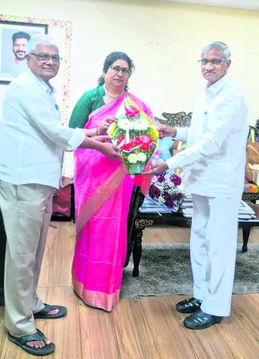 చేనేత రుణమాఫీకి సీఎం ఆమోదం