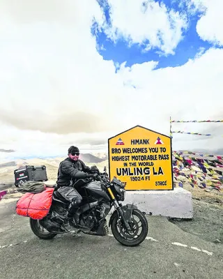 బైక్‌పై ‘ఉమ్లింగ్‌ లా’కు ఇందూరు యువకుడు 