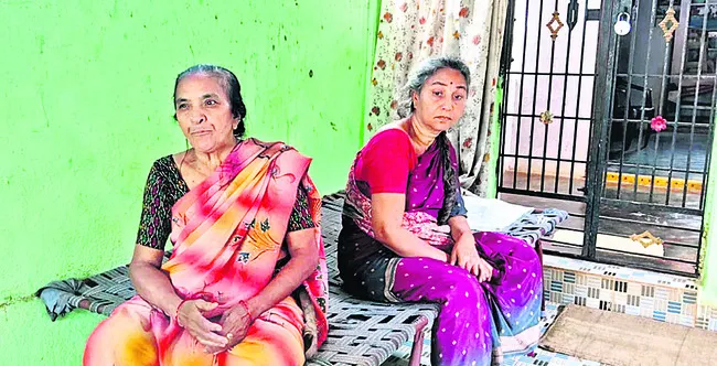 సినీ ఫక్కీలో దోపిడీ