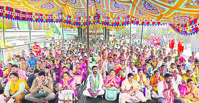 వాడపల్లికి పోటెత్తిన భక్తులు