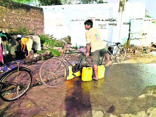 కాగజ్‌నగర్‌లో నీటి గోస