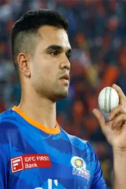 Arjun Tendulkar bats just like Sachin Tendulkar: Yograj Singh