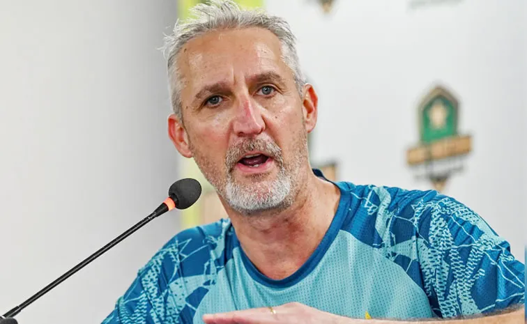 Gillespie Reveals How PCB Humiliation Led To His Resignation Pak Coach