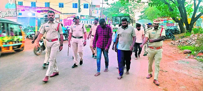 దాడి కేసులో నిందితుల అరెస్ట్‌ 