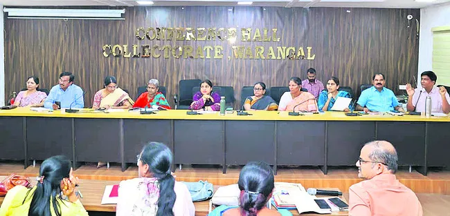 వినతులు త్వరగా పరిష్కరించాలి