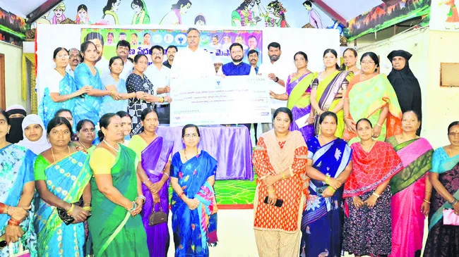 వడ్డీలేని రుణాల పరిమితి పెంచాలి