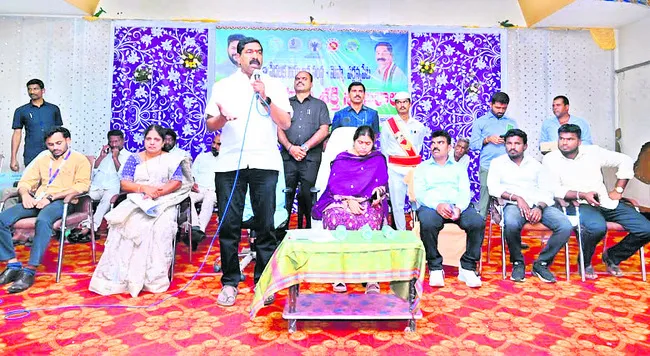 వర్ధన్నపేట అభివృద్ధికి కృషి