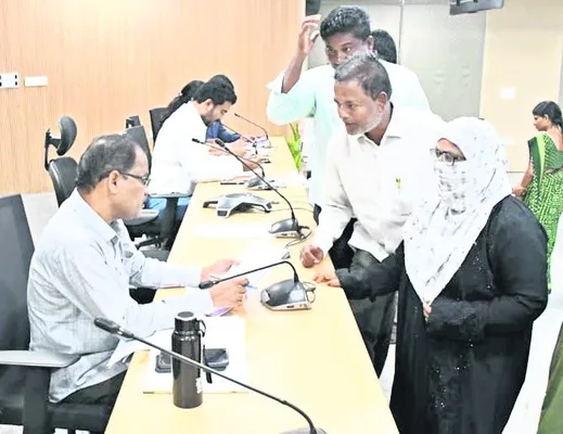 ప్రజావాణి ఫిర్యాదులు సత్వరం పరిష్కరించాలి 