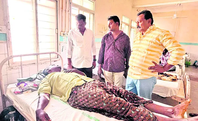 పోలీసుల ‘పచ్చ’పాతం! 