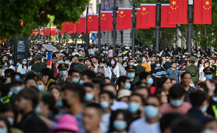 China Population Shrinks to Historic Low
