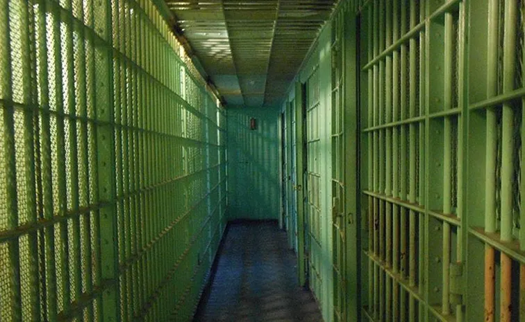 Fire in kuwait prison policeman dies