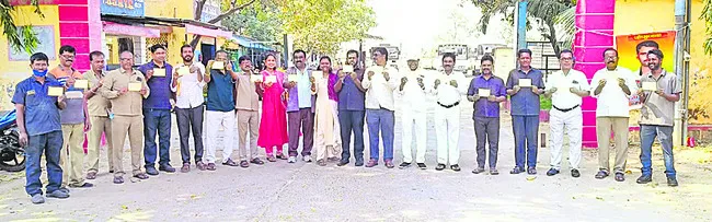 ఆర్టీసీని ప్రభుత్వంలో విలీనం చేయండి