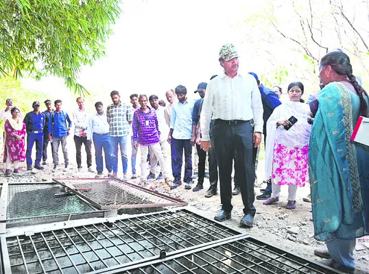 సహాయ ఉపకరణాలకు దరఖాస్తుల ఆహ్వానం 