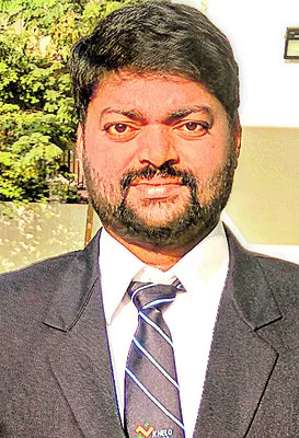 ప్రతిభ చాటిన మంగళగిరి కోచ్‌ 