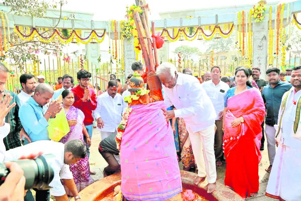 గద్దెల పునర్నిర్మాణం అద్భుతం