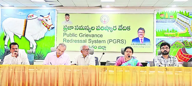 పాఠశాలల్లో మౌలిక వసతులపై దృష్టి సారించాలి