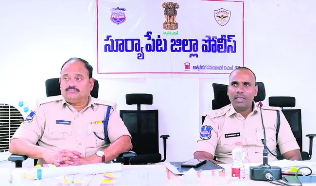 రోడ్డు భద్రతపై అవగాహన కల్పించాలి