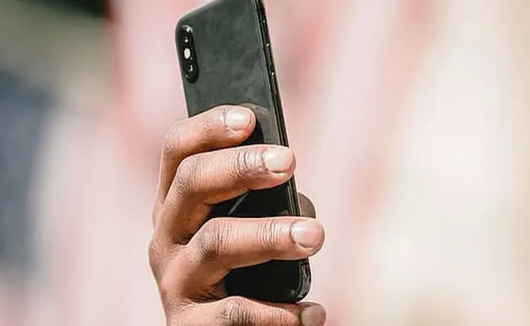 Man ordered to pay Dh25,000 for filming, posting online without consent In abu dhabi