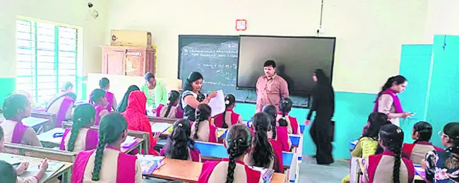 ప్రశాంతంగా ఇంగ్లిష్‌ ప్రాక్టికల్‌