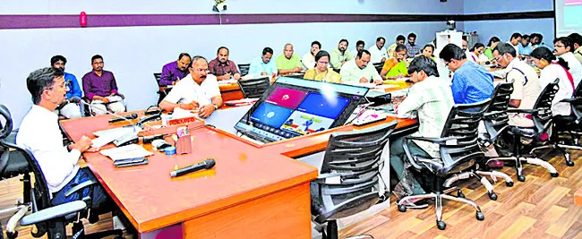 ప్రత్యేక వెబ్‌సైట్‌లను ఏర్పాటు చేయాలి 