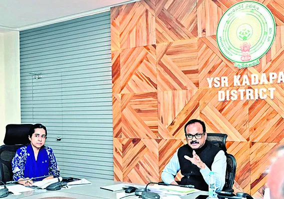 పెండింగ్‌ పనులను పూర్తి చేయాలి 