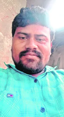 ఎదురెదురుగా రెండు బైక్‌లు ఢీ..