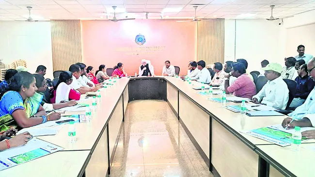 విద్యలో నాణ్యత పెంపునకు కృషిచేయాలి