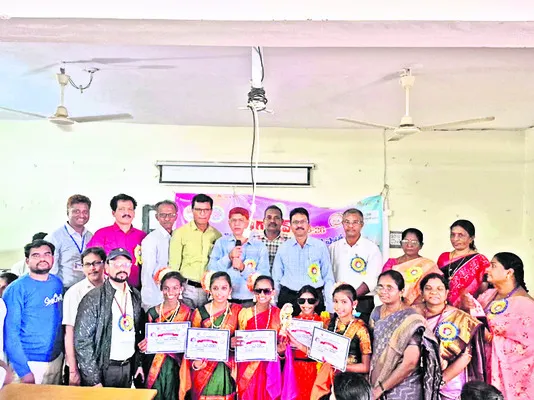 ఉత్సాహంగా రంగోత్సవ్‌