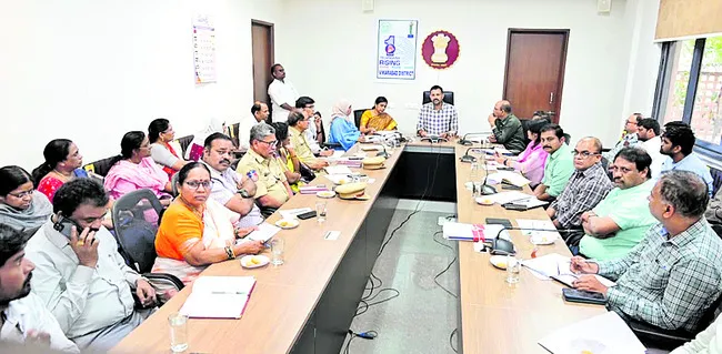 గణతంత్ర వేడుకలు ఘనంగా నిర్వహిద్దాం 