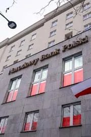 Polish Central Bank Approves Plan to Buy 150 Tons of Gold Next Target Is