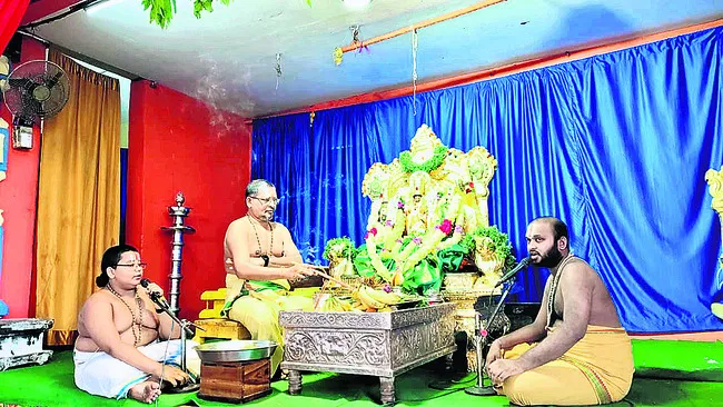 నేత్రపర్వంగా రామయ్య నిత్యకల్యాణం