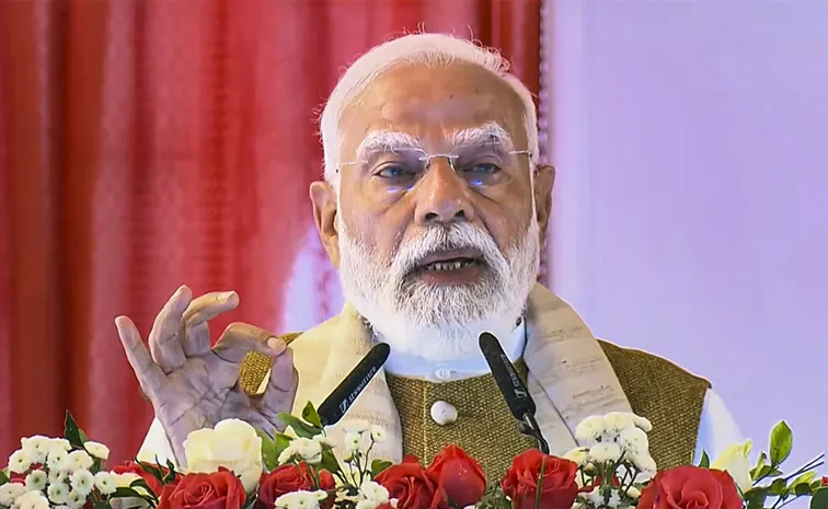 PM Narendra Modi Slams LDF, UDF Collusion In Kerala